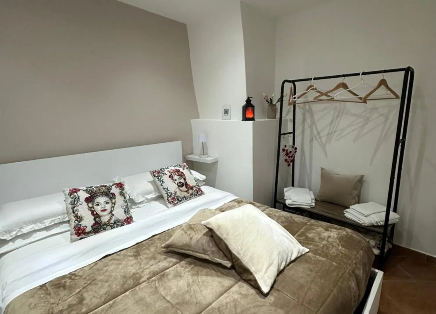 Quattro Canti Apartment Palermo Centro Storico 0*,  Italy